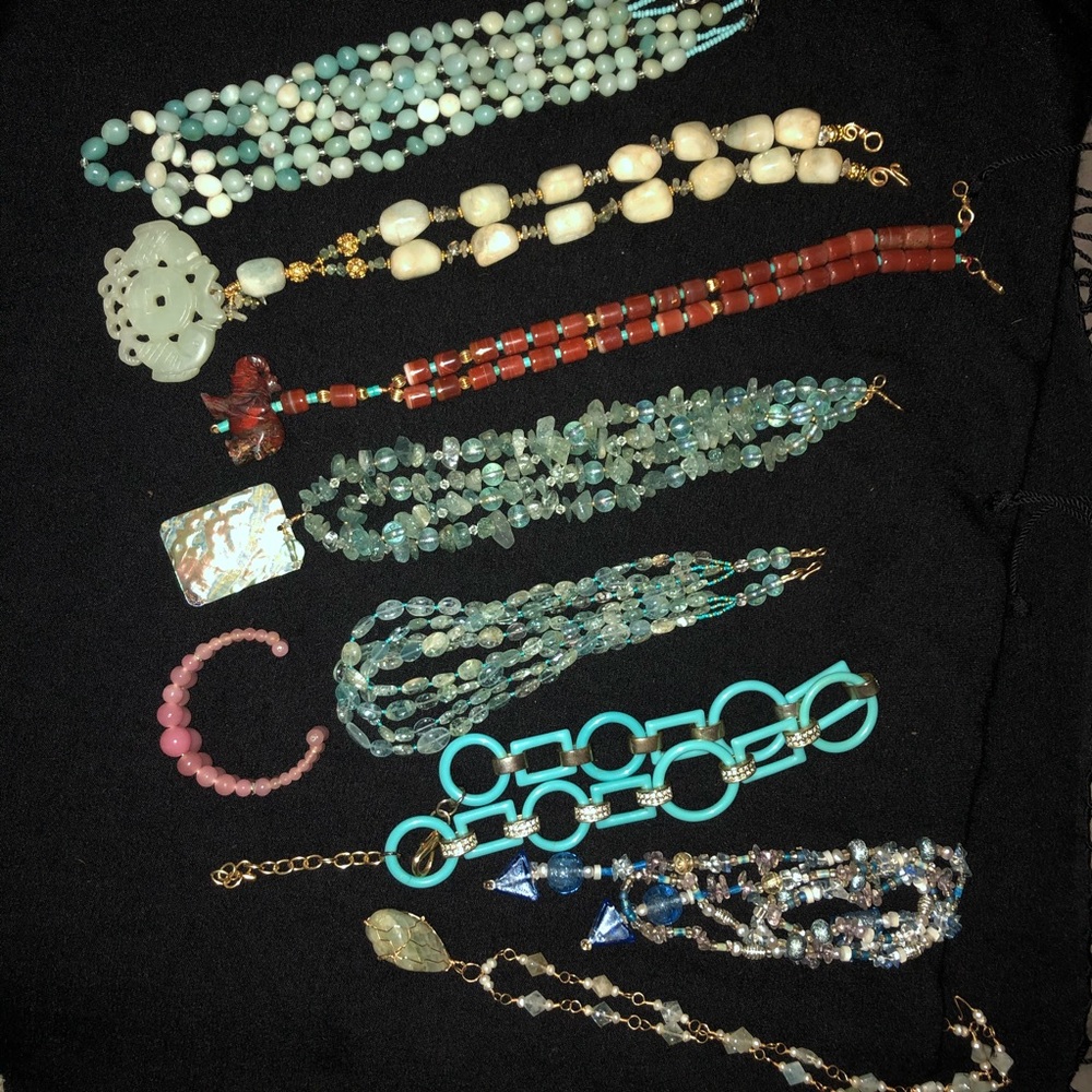 Coming soon Necklaces & bracelets